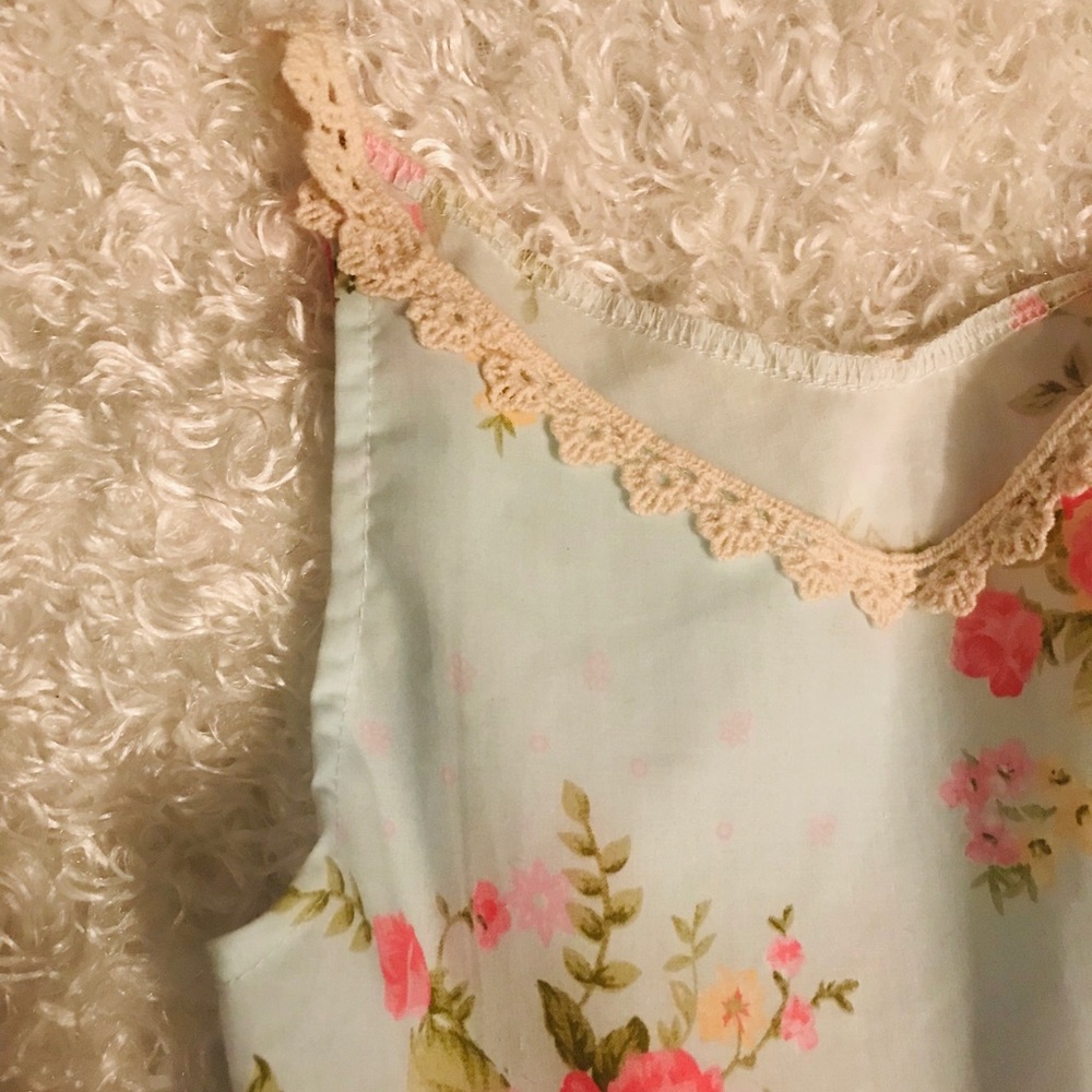 Floral & Tulle Dress - Picture 4 of 5